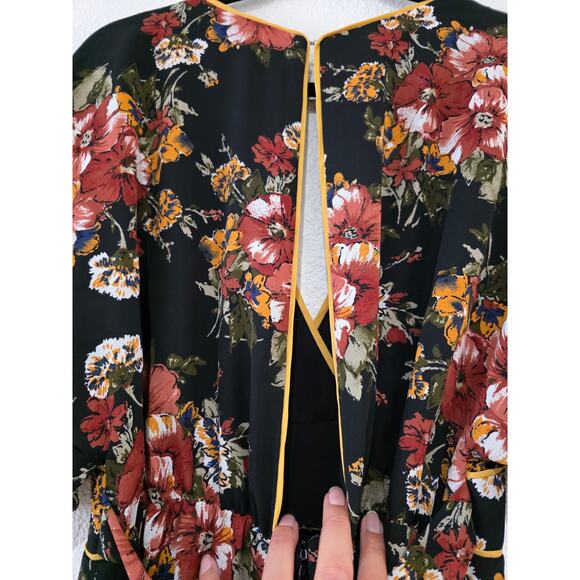 June & Hudson Floral Wide-Leg Romper • Medium • Boho Wrap Style - Picture 3 of 9